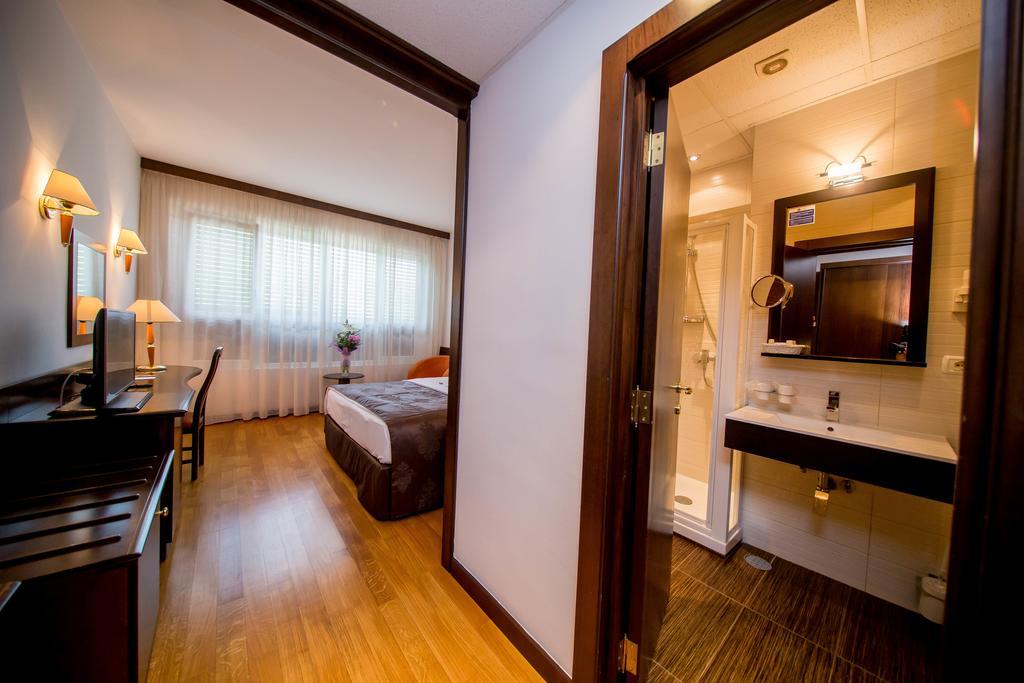Best Western Central Hotel アラド エクステリア 写真